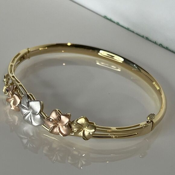 14k Tri-color Plumeria Hinged Bangle - Picture 13 of 14
